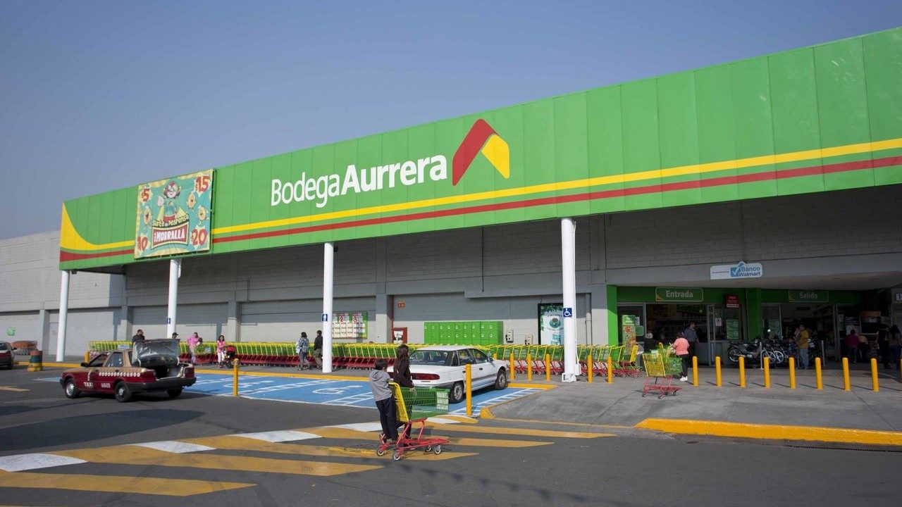 Band private message activity data